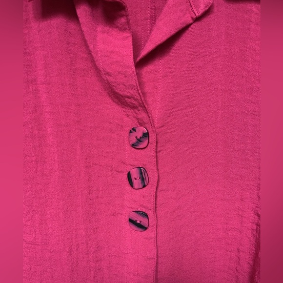 Stunning HABITAT top in a raspberry colour — like new! - Picture 4 of 5